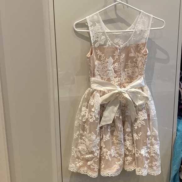 Formal girls dress - Picture 4 of 7